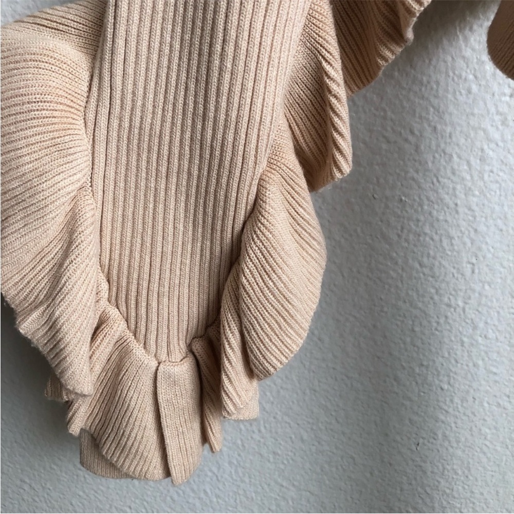 Tularosa Ruffle Wrap Cardi Top - Picture 12 of 16
